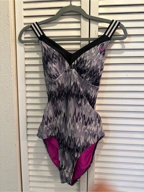 ZEROXPOSUR Pre-owned one piece swimsuit with criss cross straps